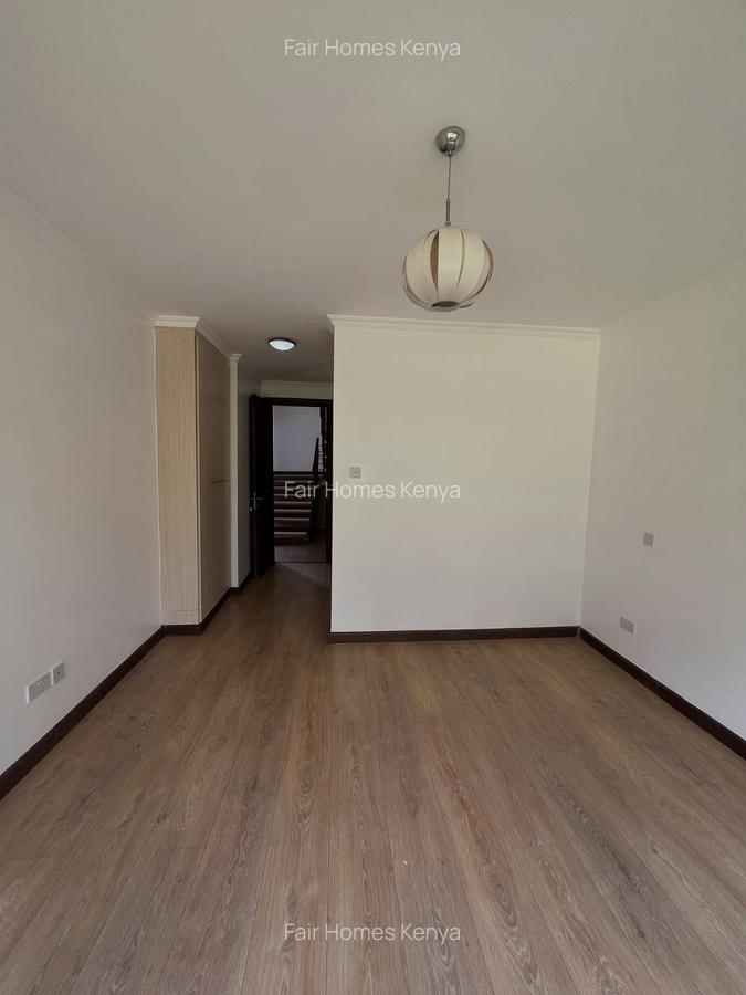 4 Bed Townhouse with En Suite at Lavington Green - 14