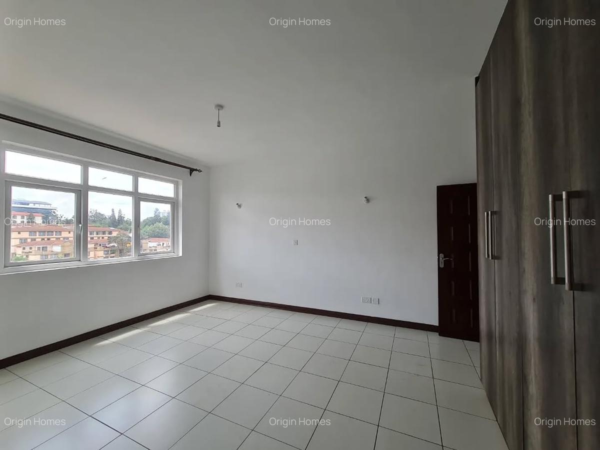 2 Bed Apartment with En Suite at Westlands - 6