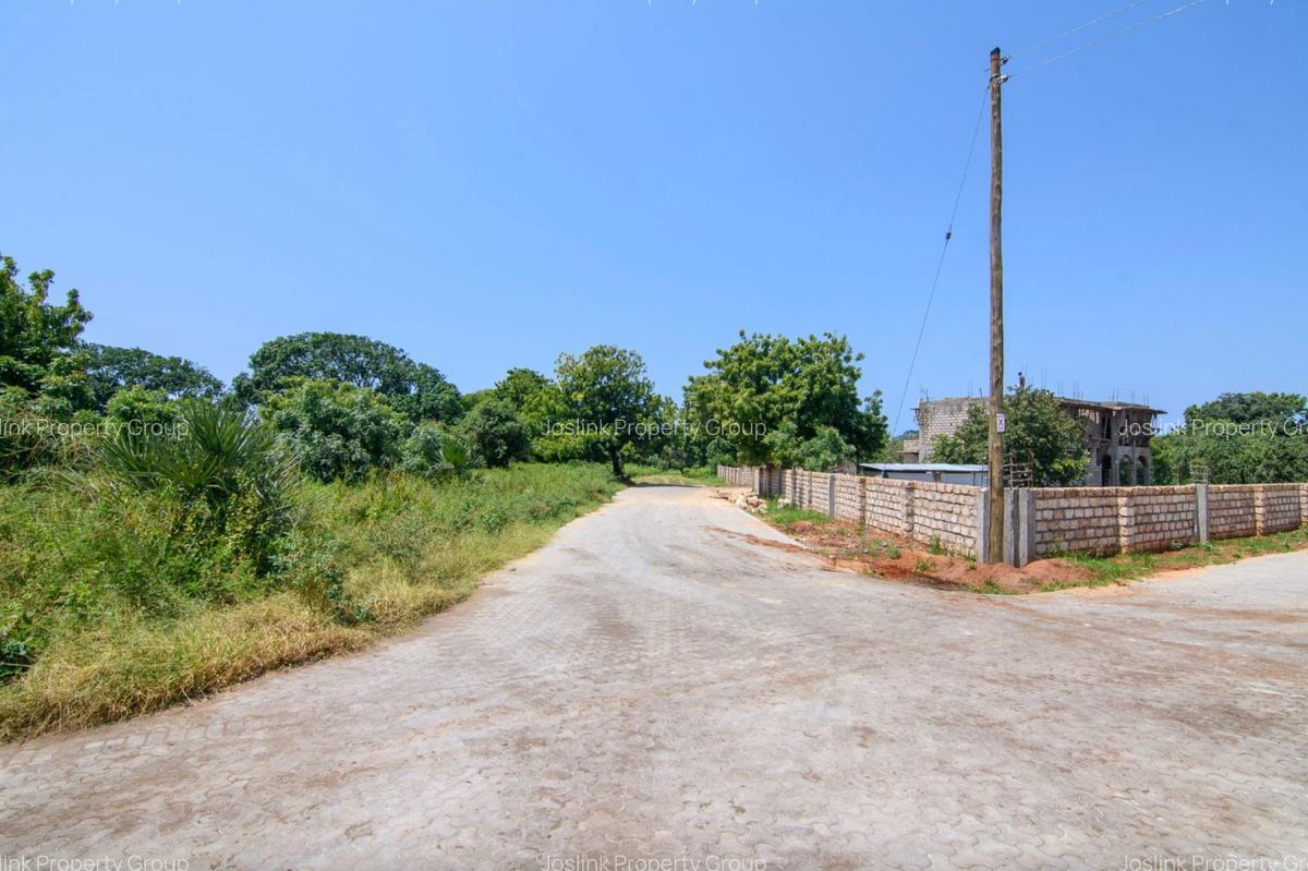 Land in Mtwapa - 3