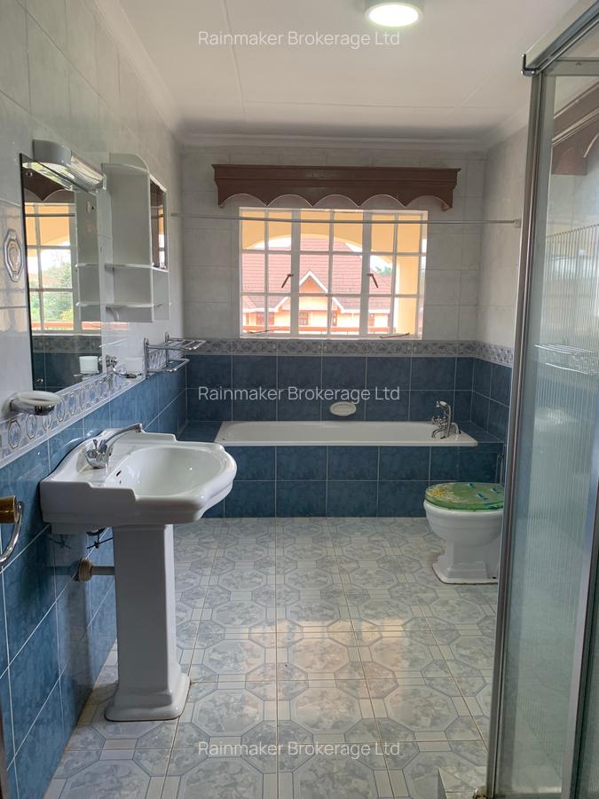 5 Bed House with En Suite at Baobab - 20