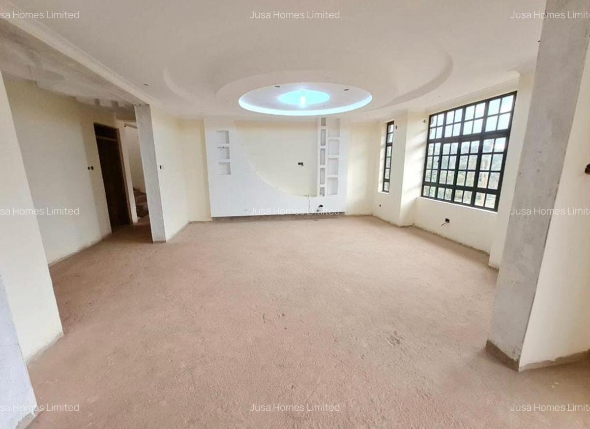 7 Bed House with En Suite in Karen - 3