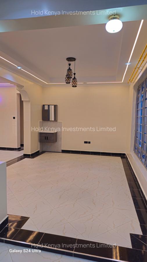 4 Bed House with En Suite at Riverside Drive - 5