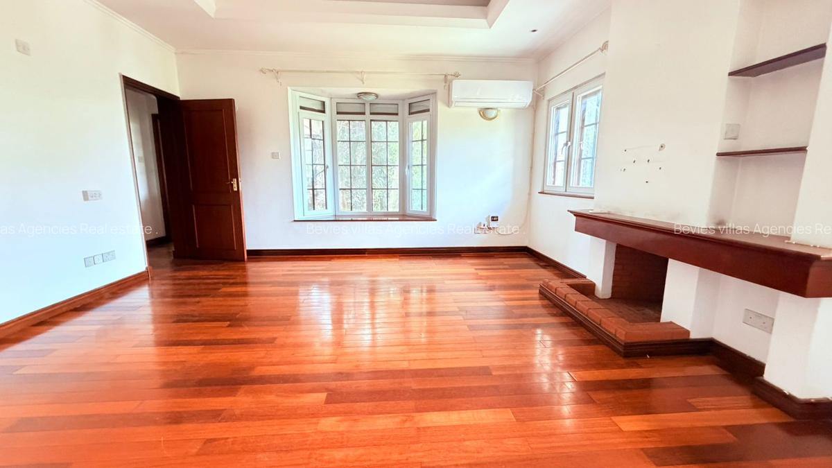5 Bed Townhouse with En Suite at General Mathenge - 2