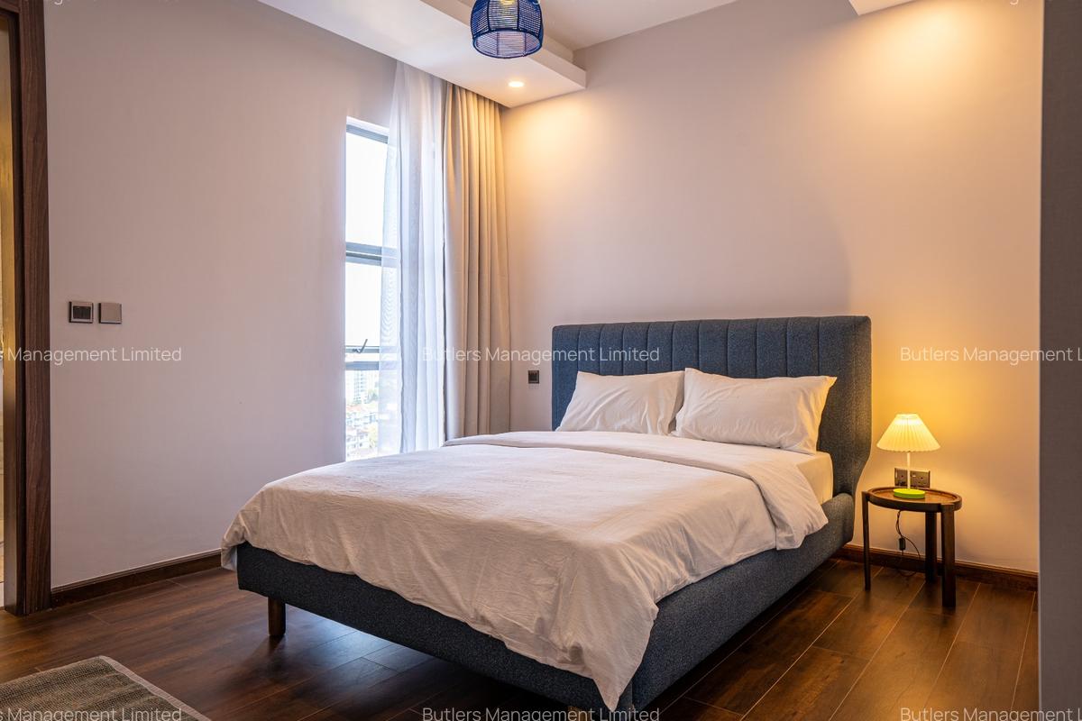 Furnished 3 Bed Apartment with En Suite in Brookside - 18