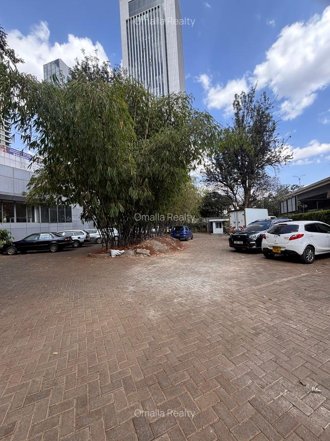 1,500 ft² Office with Backup Generator in Westlands Area - 4