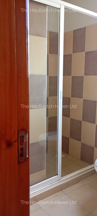 4 Bed House with En Suite at Glory Rd - 12