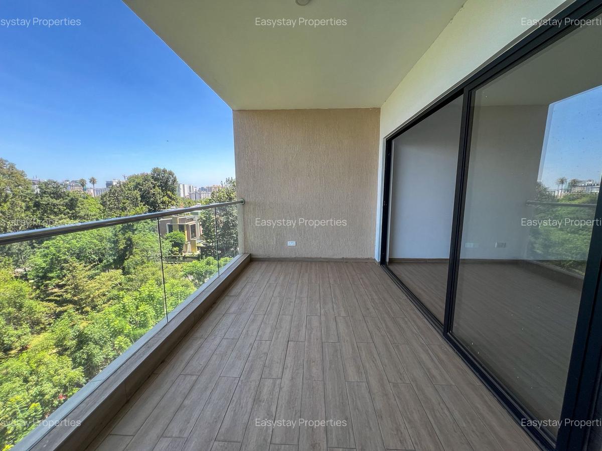 3 Bed Apartment with En Suite in Lavington - 1