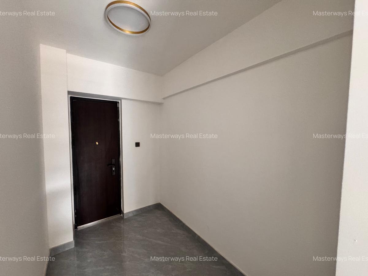 3 Bed Apartment with En Suite in Riverside - 17