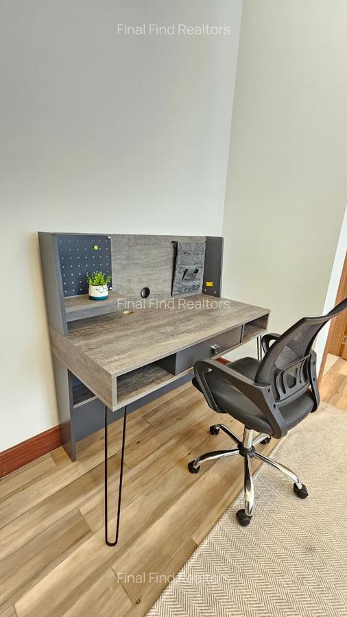 Furnished 2 Bed Apartment with En Suite in Parklands - 16