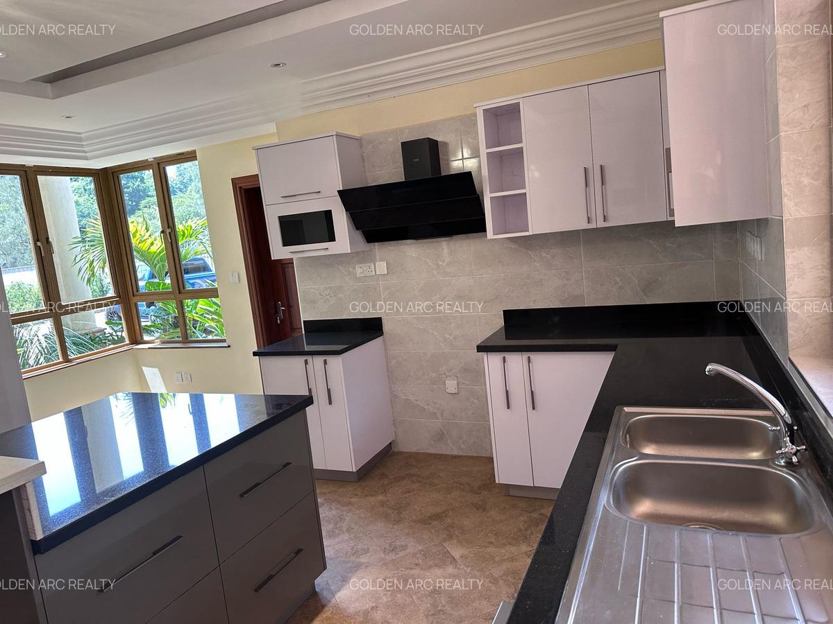 5 Bed Villa with En Suite in Karen - 11
