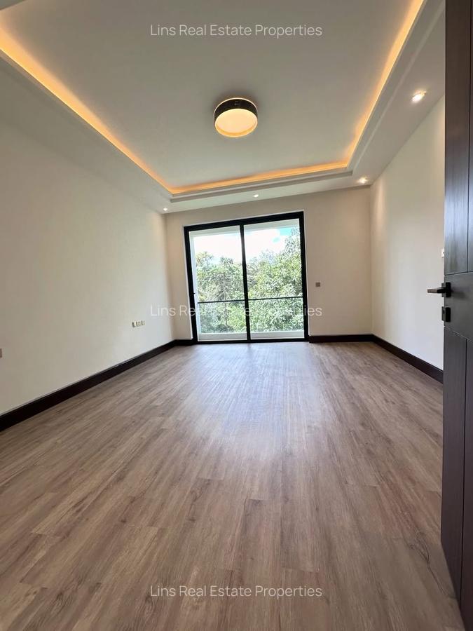 5 Bed Townhouse with En Suite in Kitisuru - 8