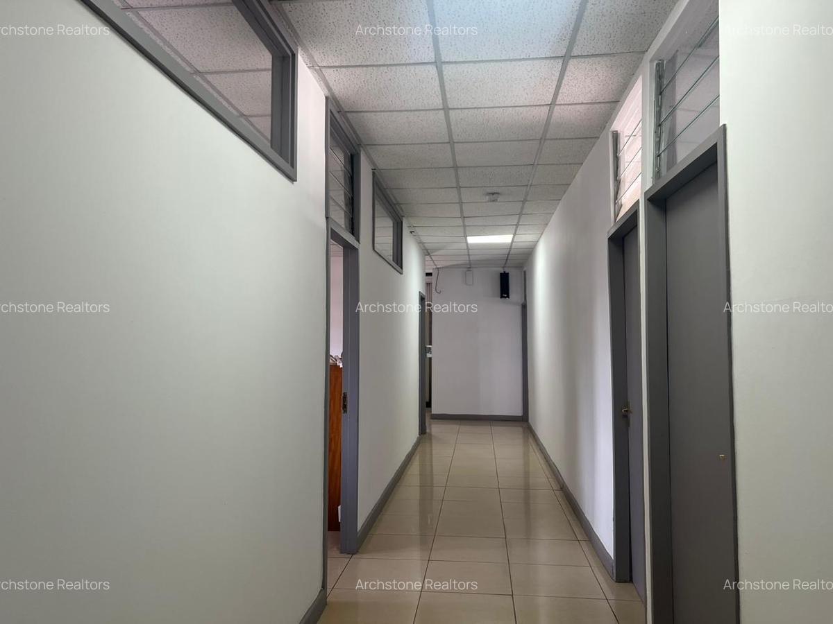 Office with Service Charge Included in Gigiri - 2