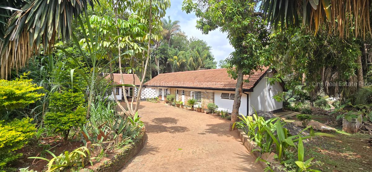 4 Bed House with En Suite in Kyuna - 2