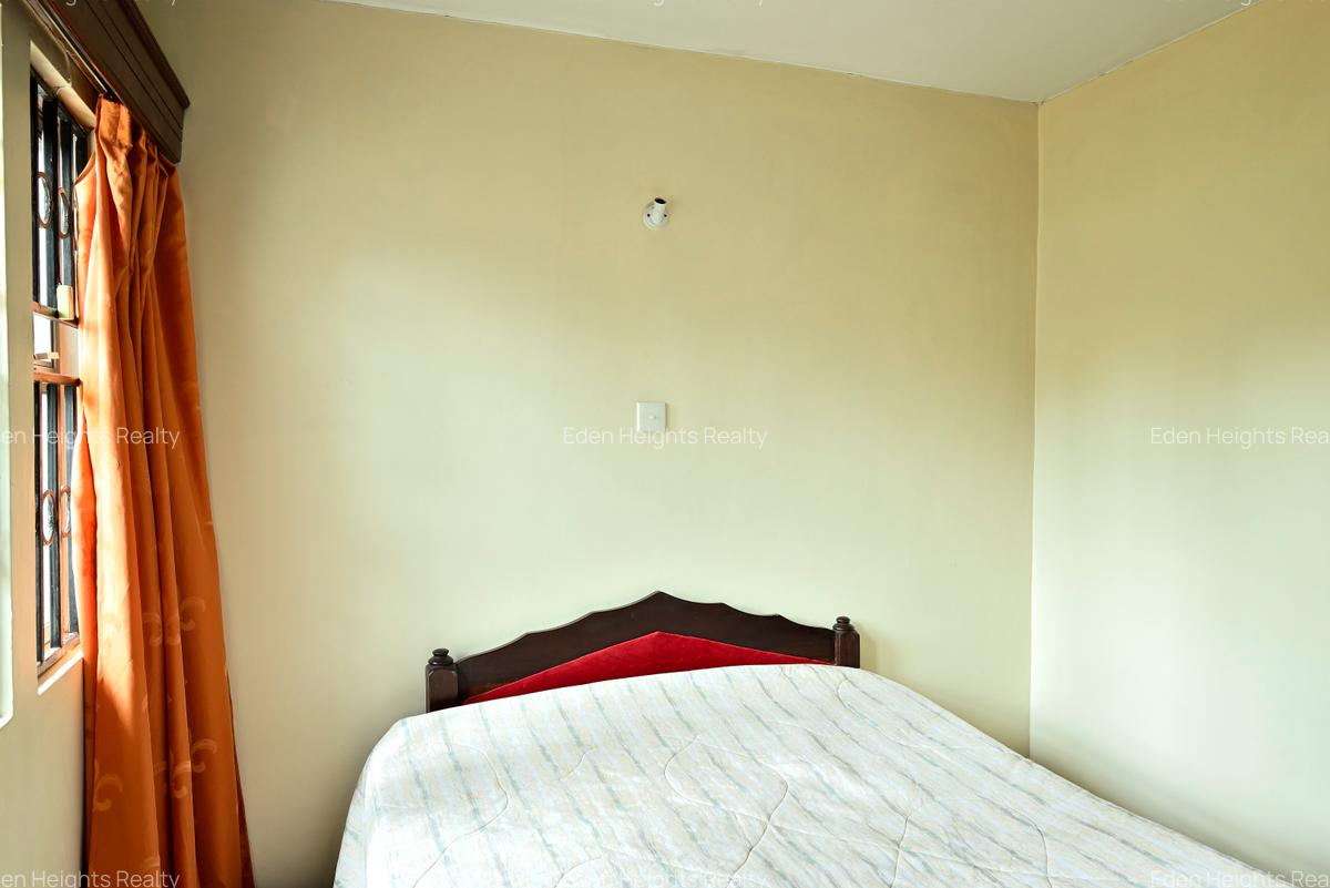 5 Bed Townhouse with En Suite in Lavington - 18