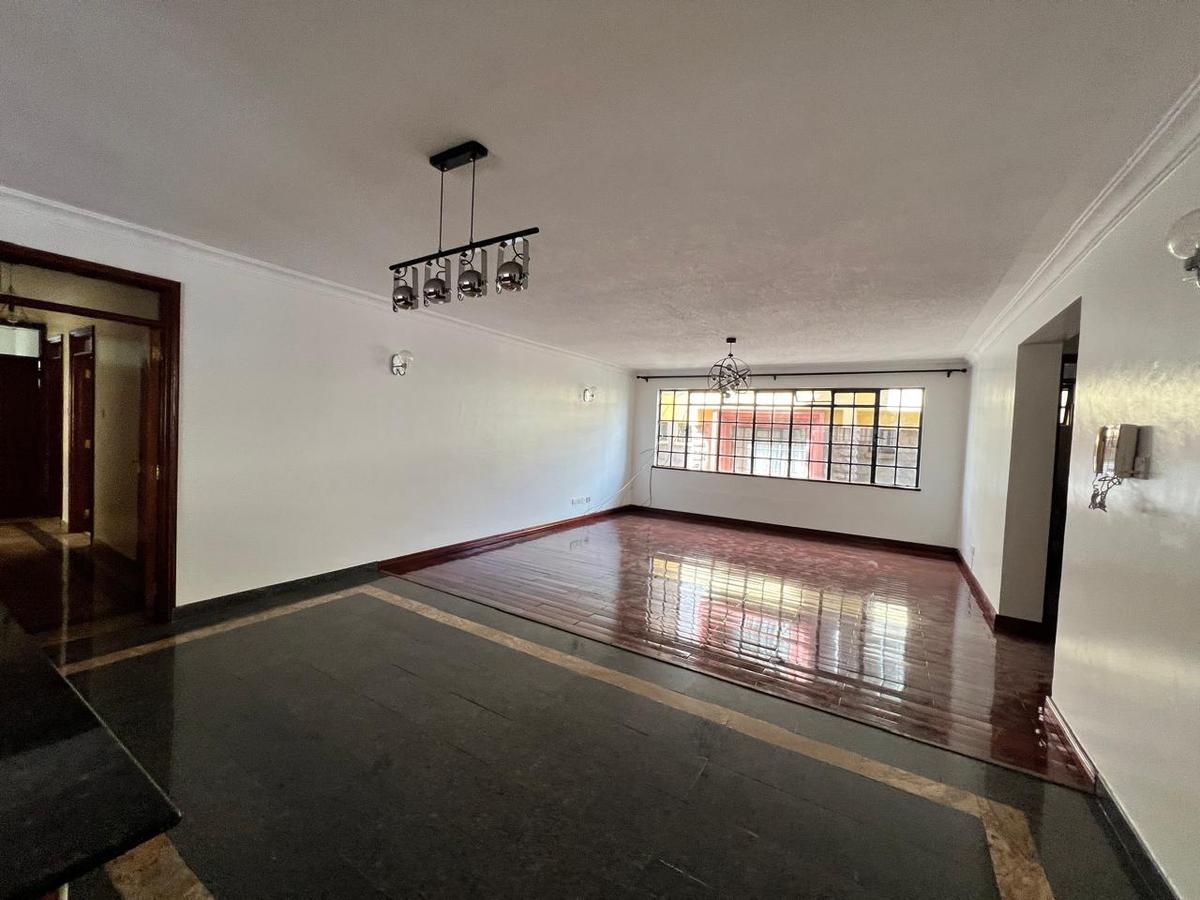 3 Bed Apartment with En Suite in Lavington - 11