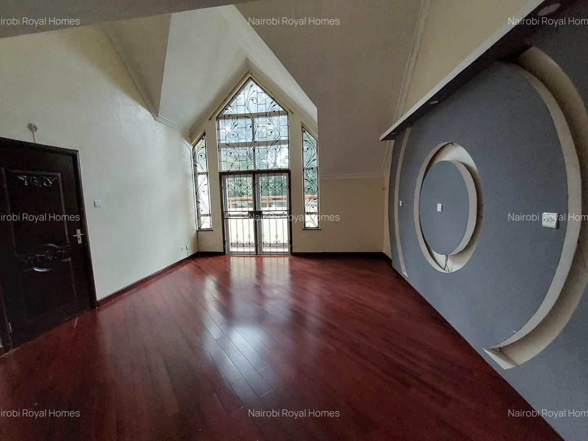 5 Bed Townhouse with En Suite at Lavington Road - 11