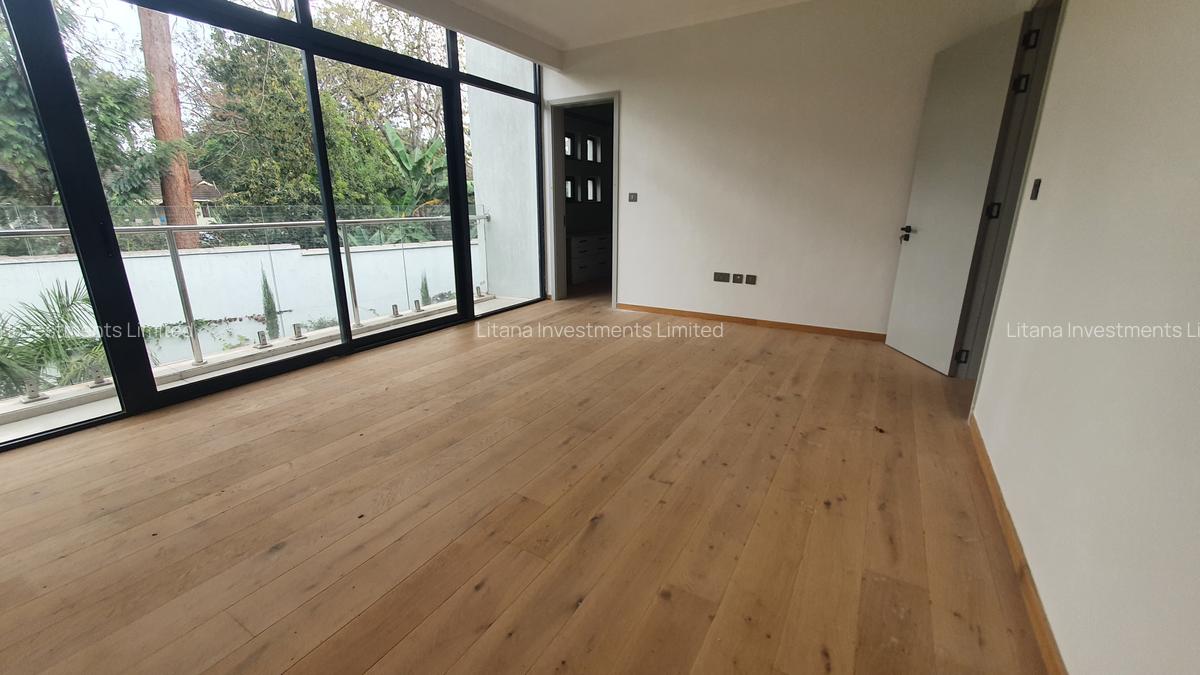 5 Bed Townhouse with En Suite in Lavington - 6