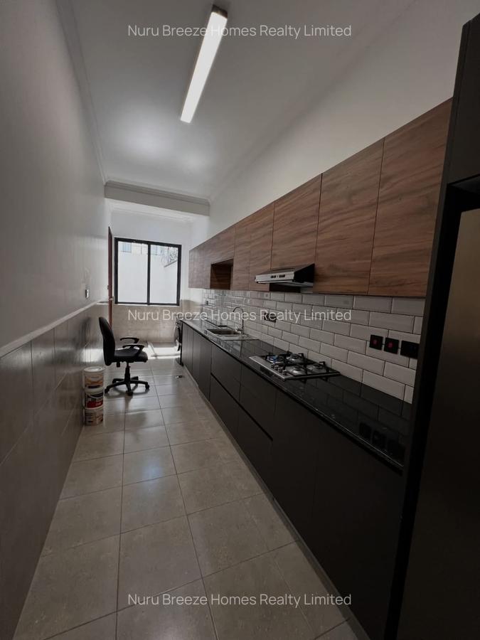 4 Bed Townhouse with En Suite in Lavington - 8