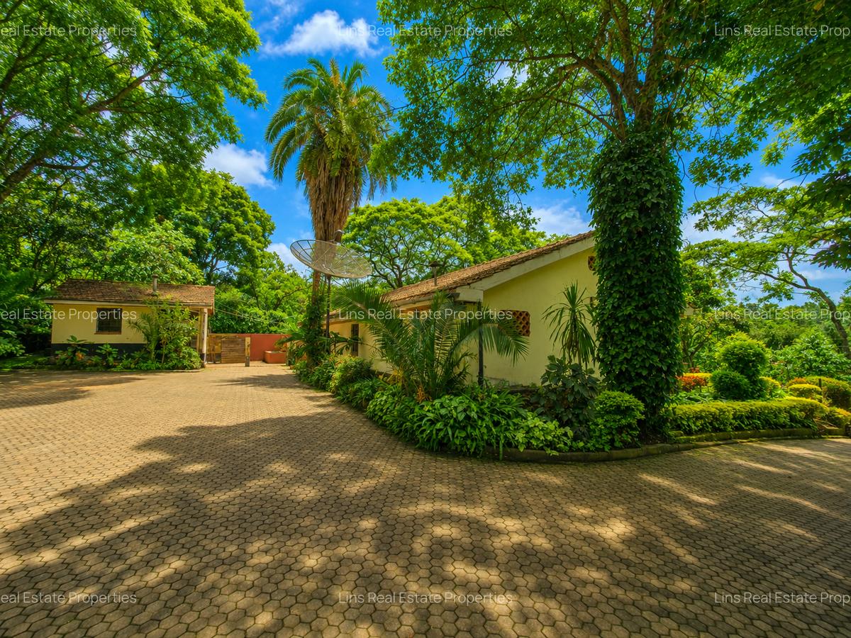 4 Bed House with En Suite in Loresho - 1
