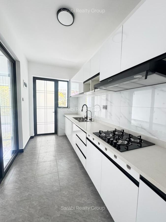 2 Bed Apartment with En Suite in Lavington - 13