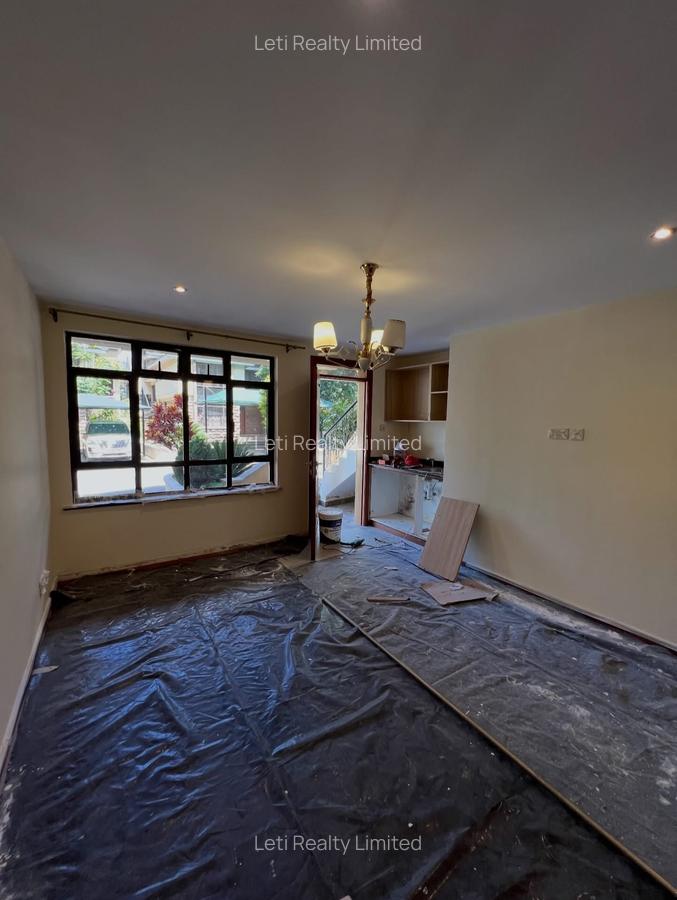 5 Bed Townhouse with En Suite in Lavington - 11