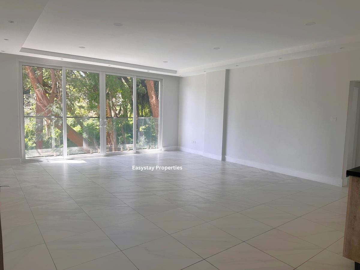 3 Bed Apartment with En Suite in Westlands Area - 2