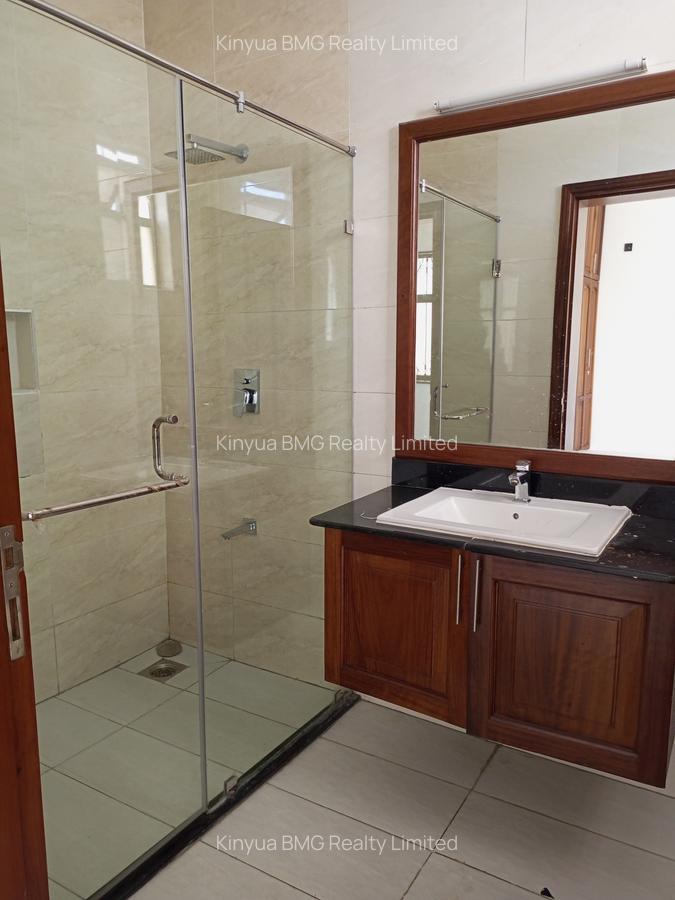 4 Bed Apartment with En Suite at Off Oceanic Road - 6