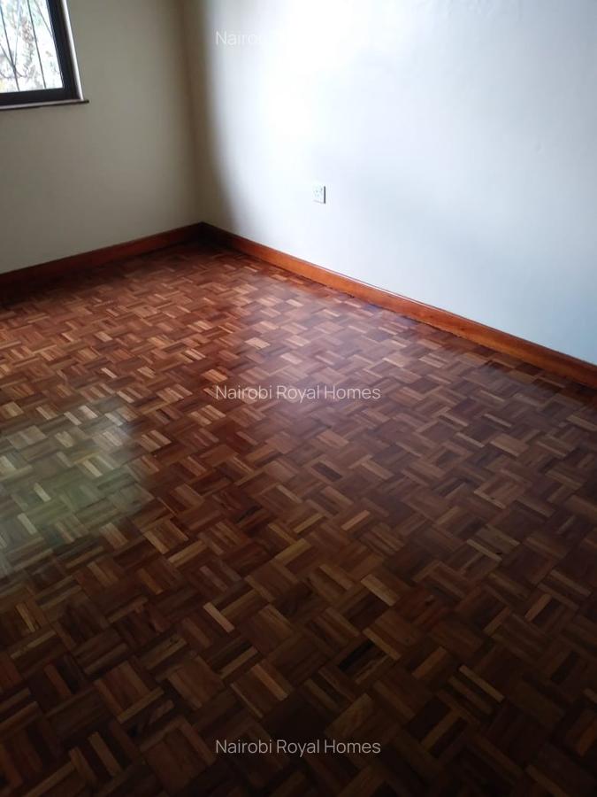 5 Bed Townhouse with En Suite at Muringa Road - 20