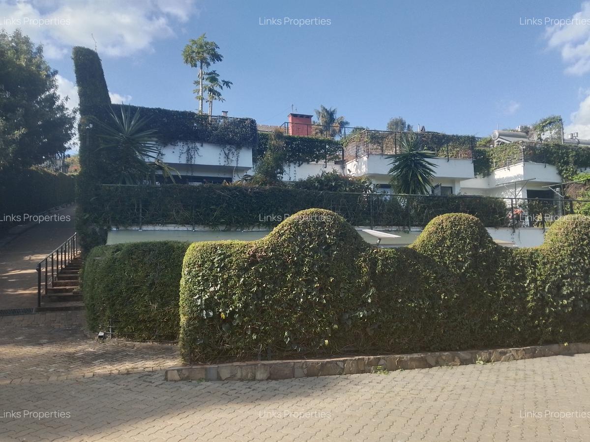 3 Bed House with En Suite at Karen - 10
