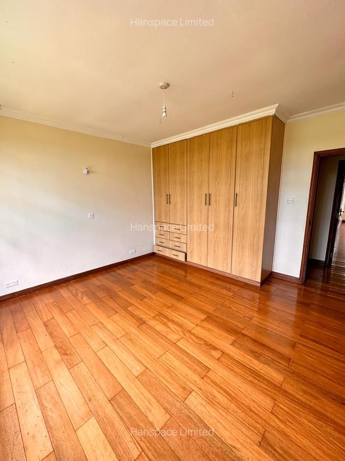 4 Bed House with En Suite in Karen - 6