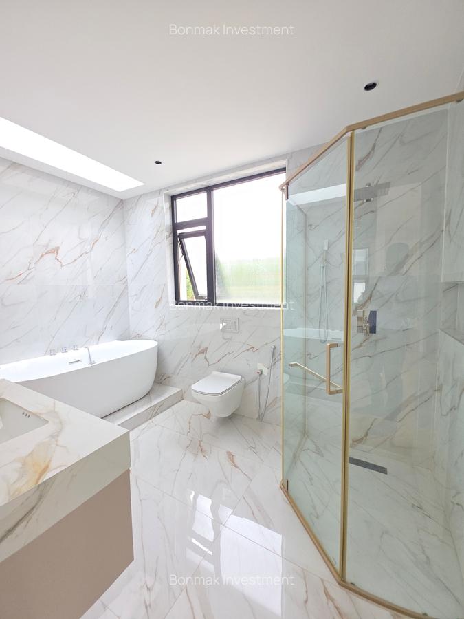 5 Bed Townhouse with En Suite at Issac Gathanju - 20
