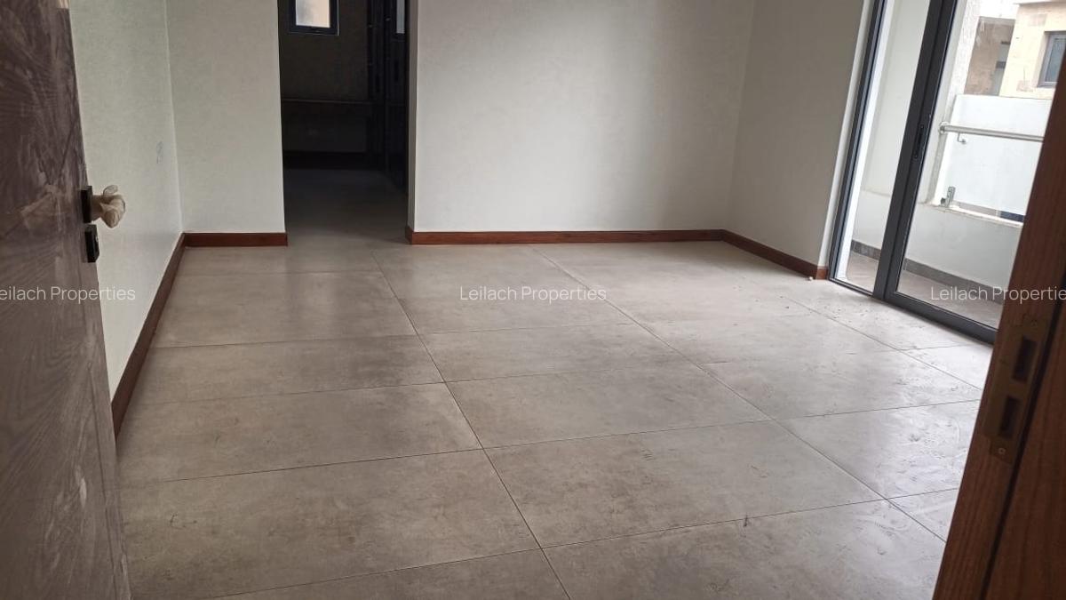 5 Bed Townhouse with En Suite in Lavington - 10