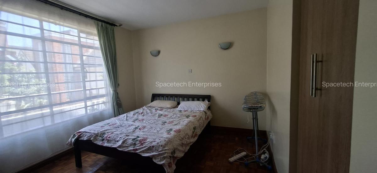 5 Bed Townhouse with En Suite in Lavington - 12