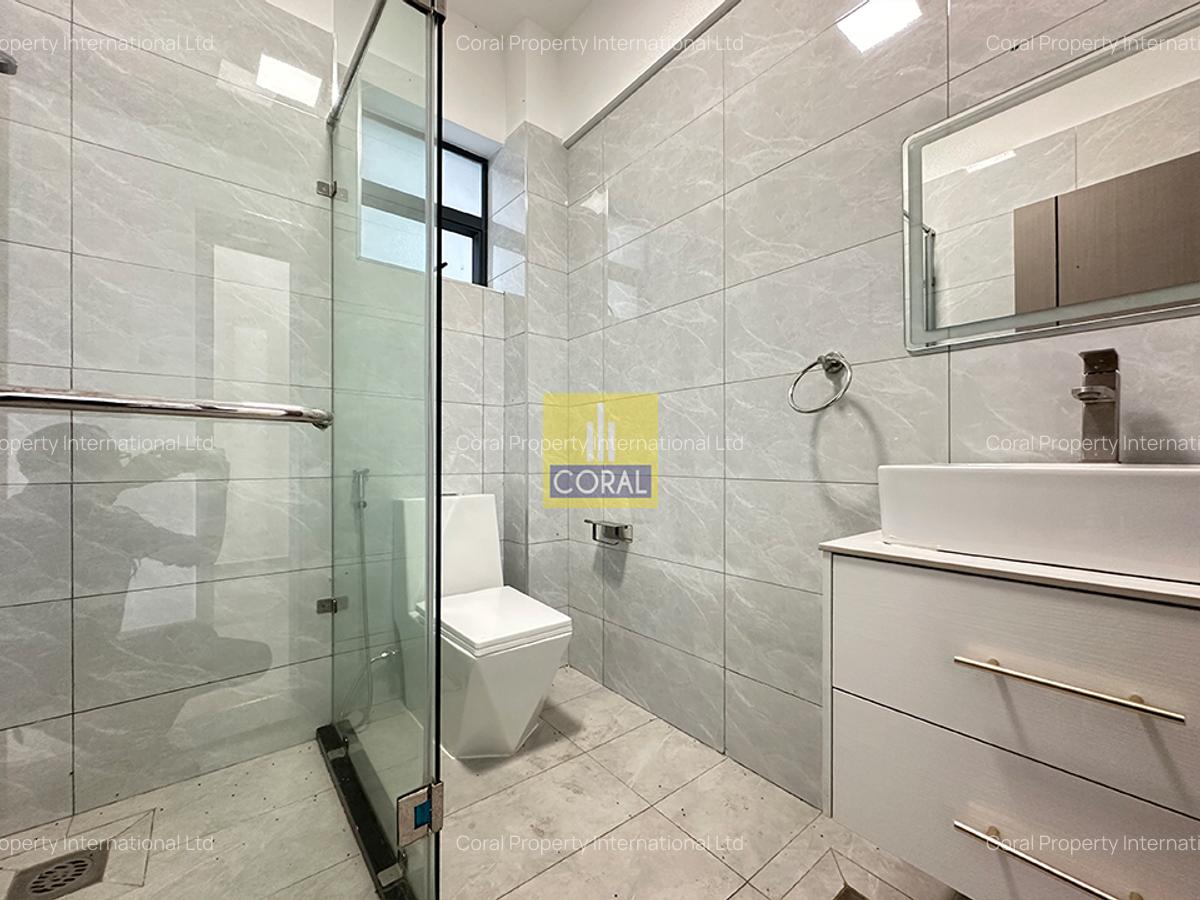 4 Bed Apartment in Kilimani - 18