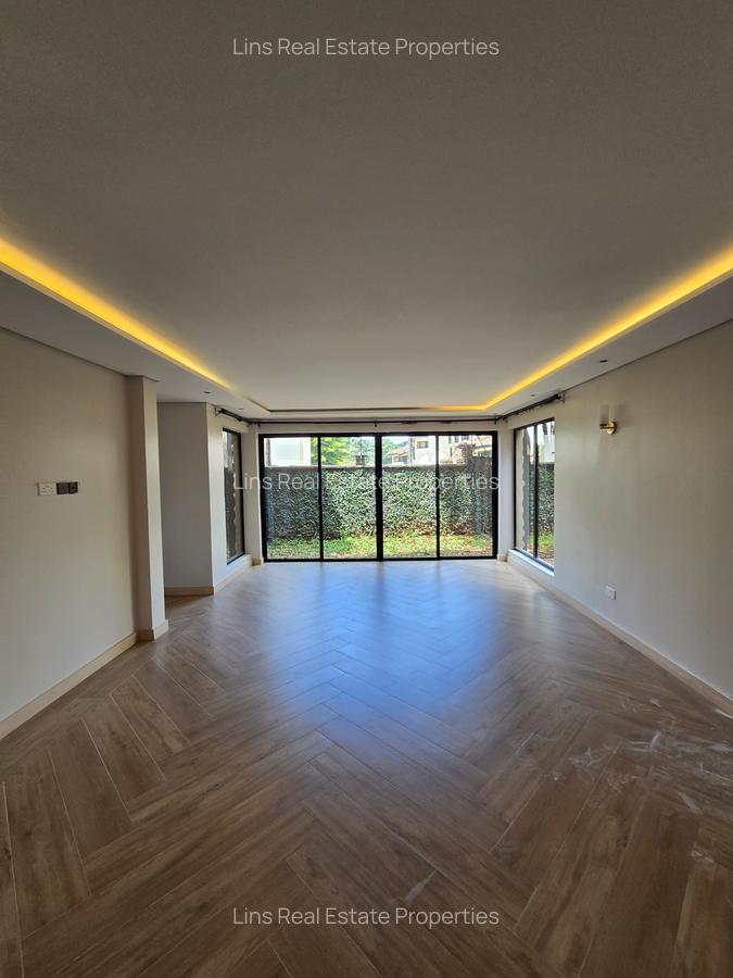 6 Bed Townhouse with En Suite in Lavington - 18