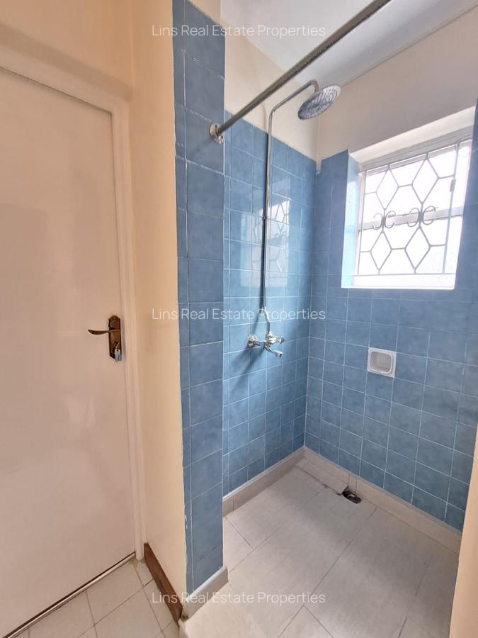 5 Bed House with En Suite in Loresho - 10