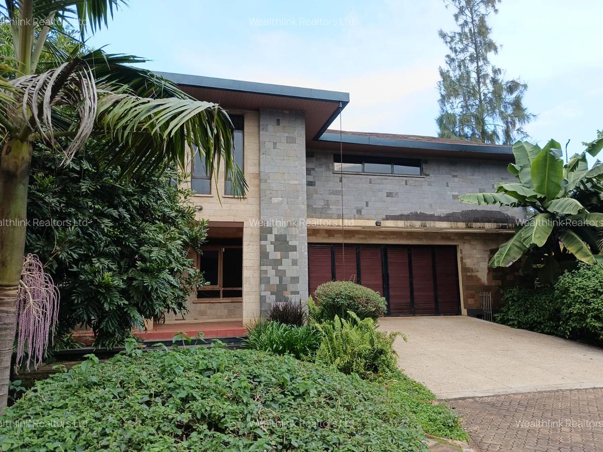 4 Bed Townhouse with En Suite at Runda - 1