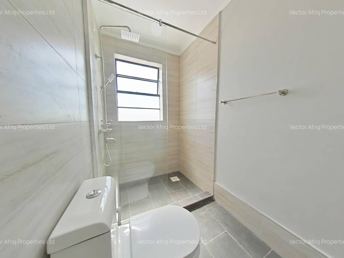 4 Bed House with En Suite at Yukos - 6