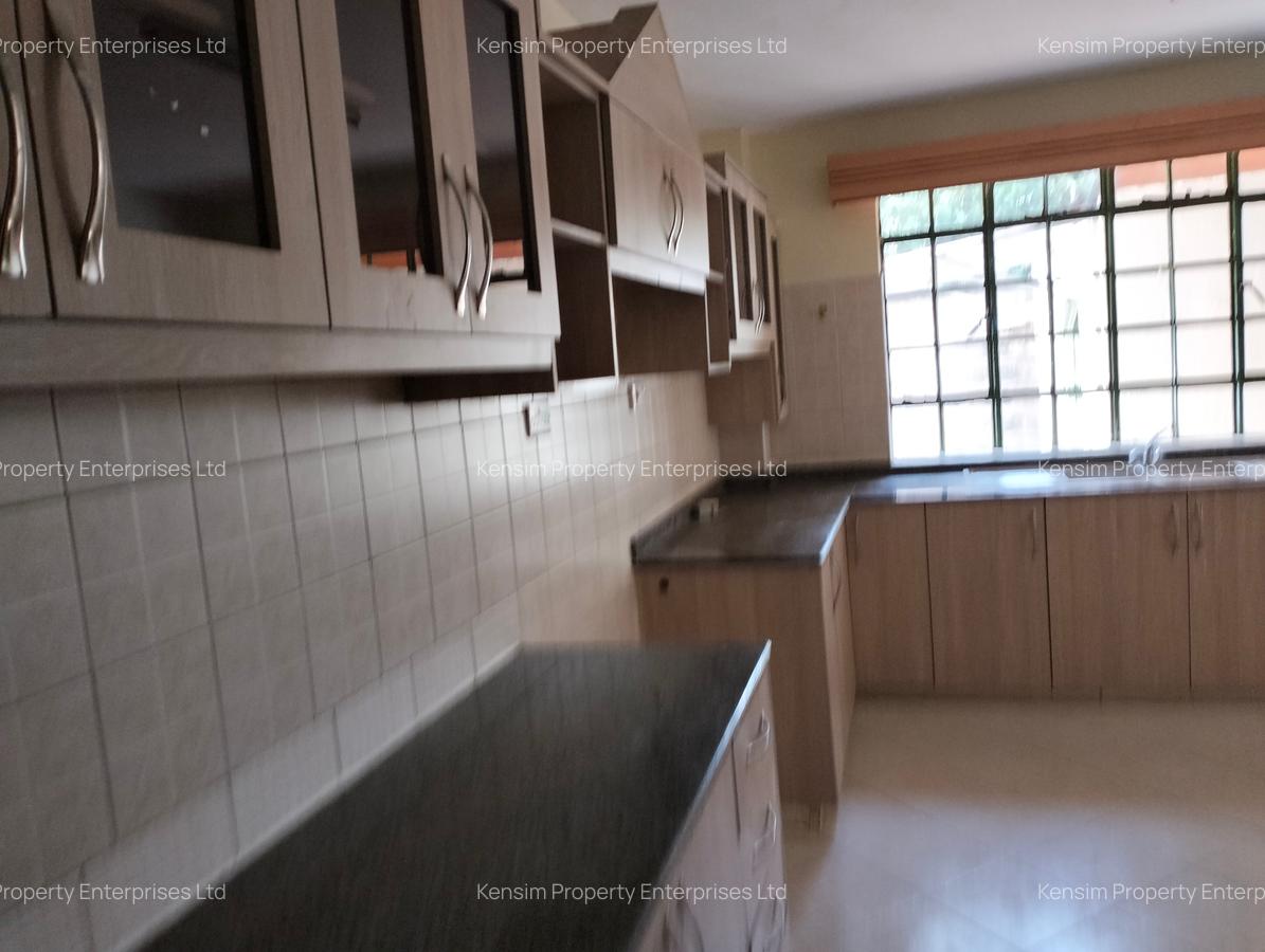 4 Bed Townhouse with En Suite in Lavington - 3