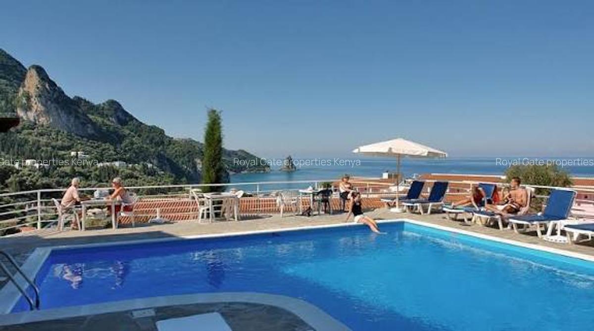 1 Bed Apartment with En Suite at Maiga Mairu Road - 3