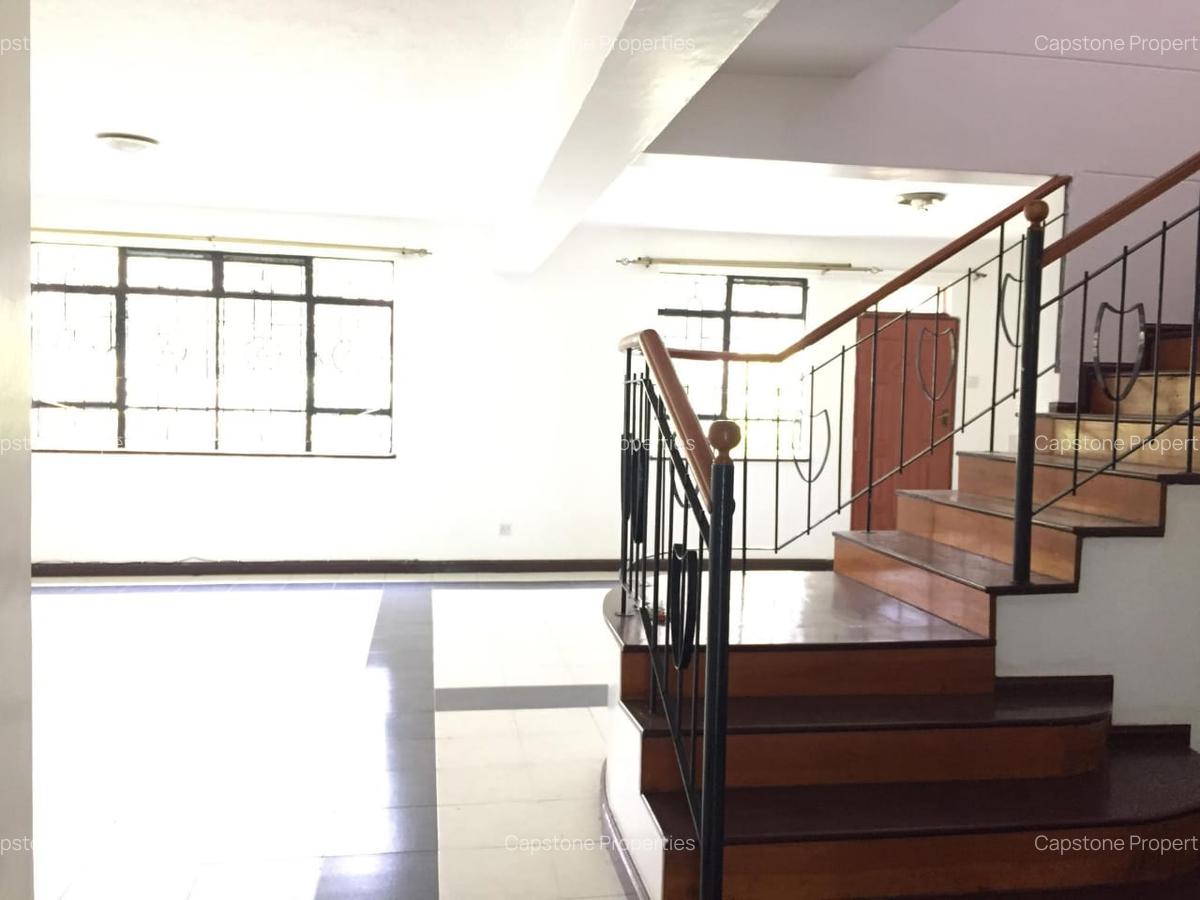 4 Bed Townhouse with En Suite in Spring Valley - 19