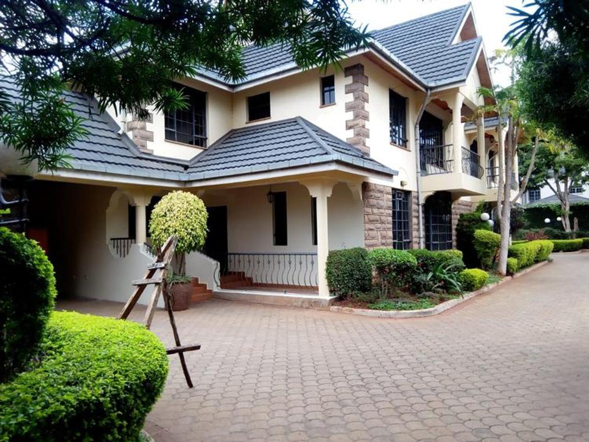 5 Bed House with En Suite at Othaya Road - 2