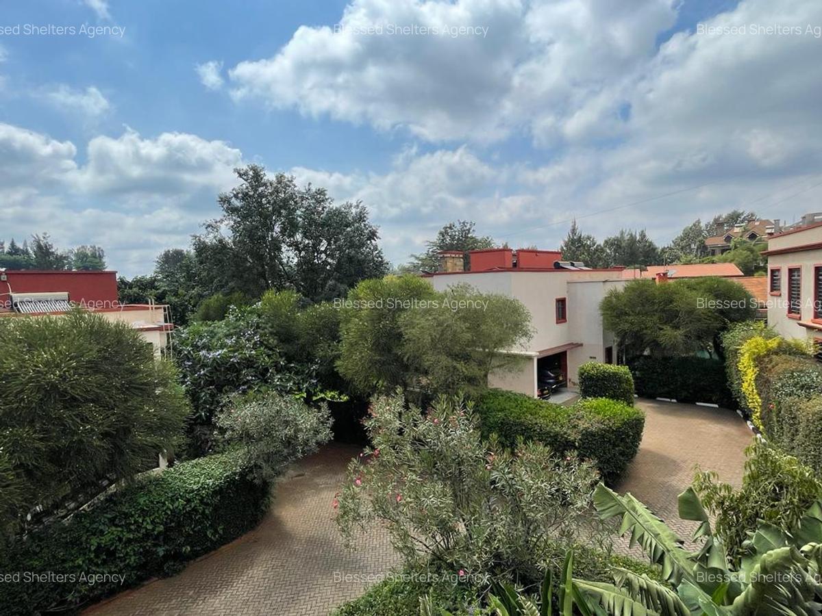 4 Bed Villa with En Suite in Kiambu Road - 11