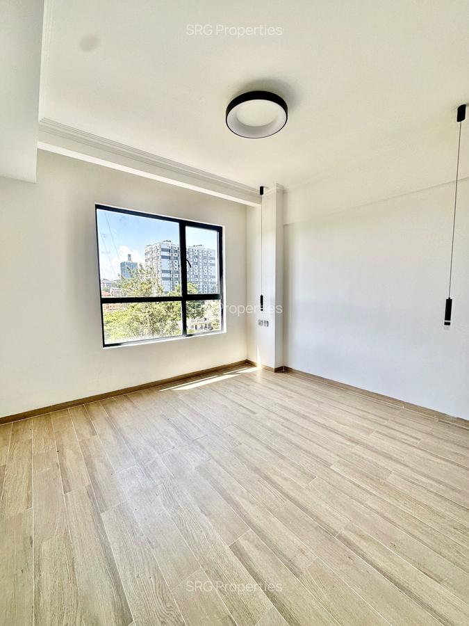 4 Bed Apartment with En Suite in Westlands Area - 16