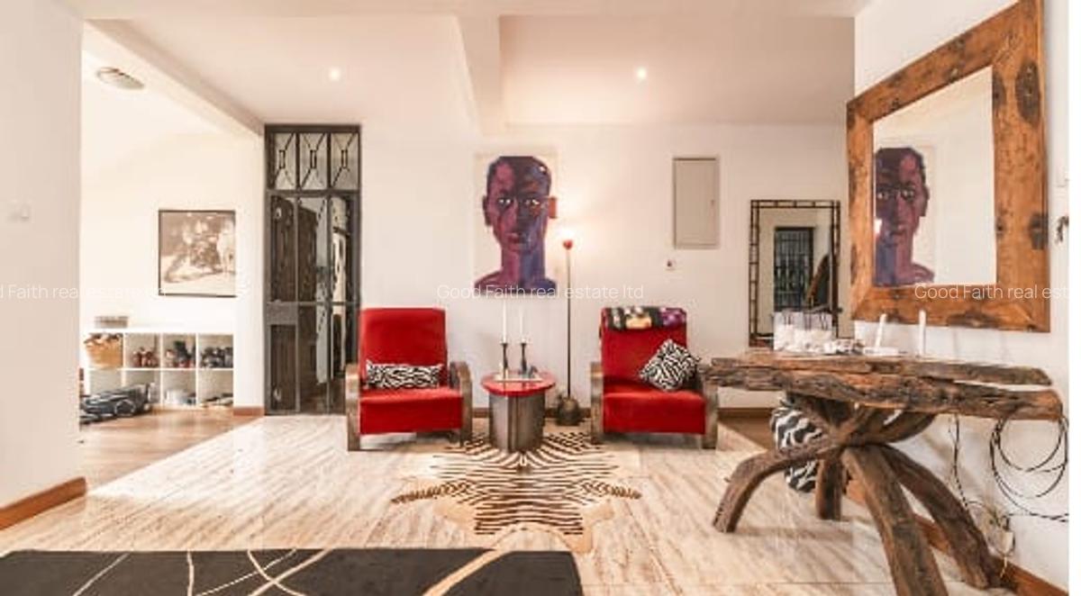 5 Bed House with En Suite in Runda - 13