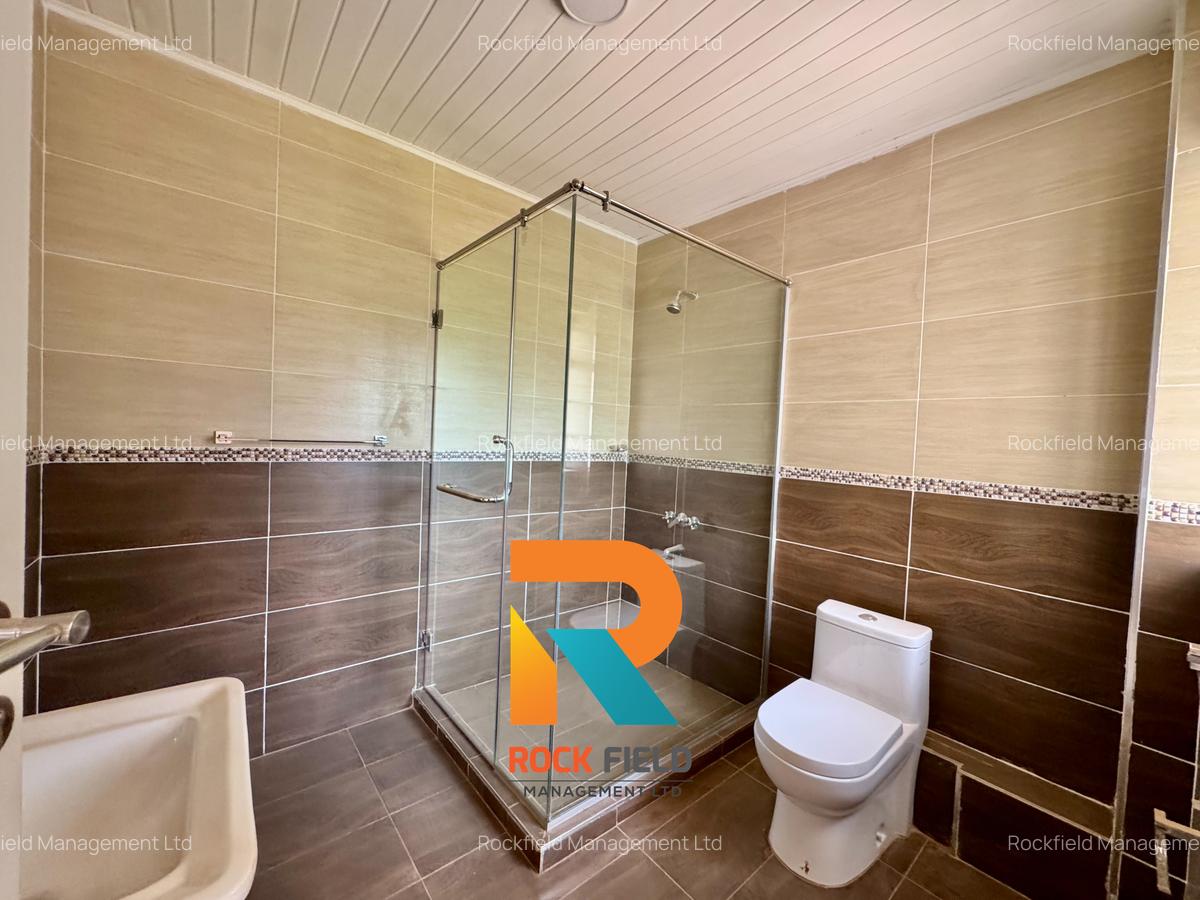 4 Bed Townhouse with En Suite in Gigiri - 18