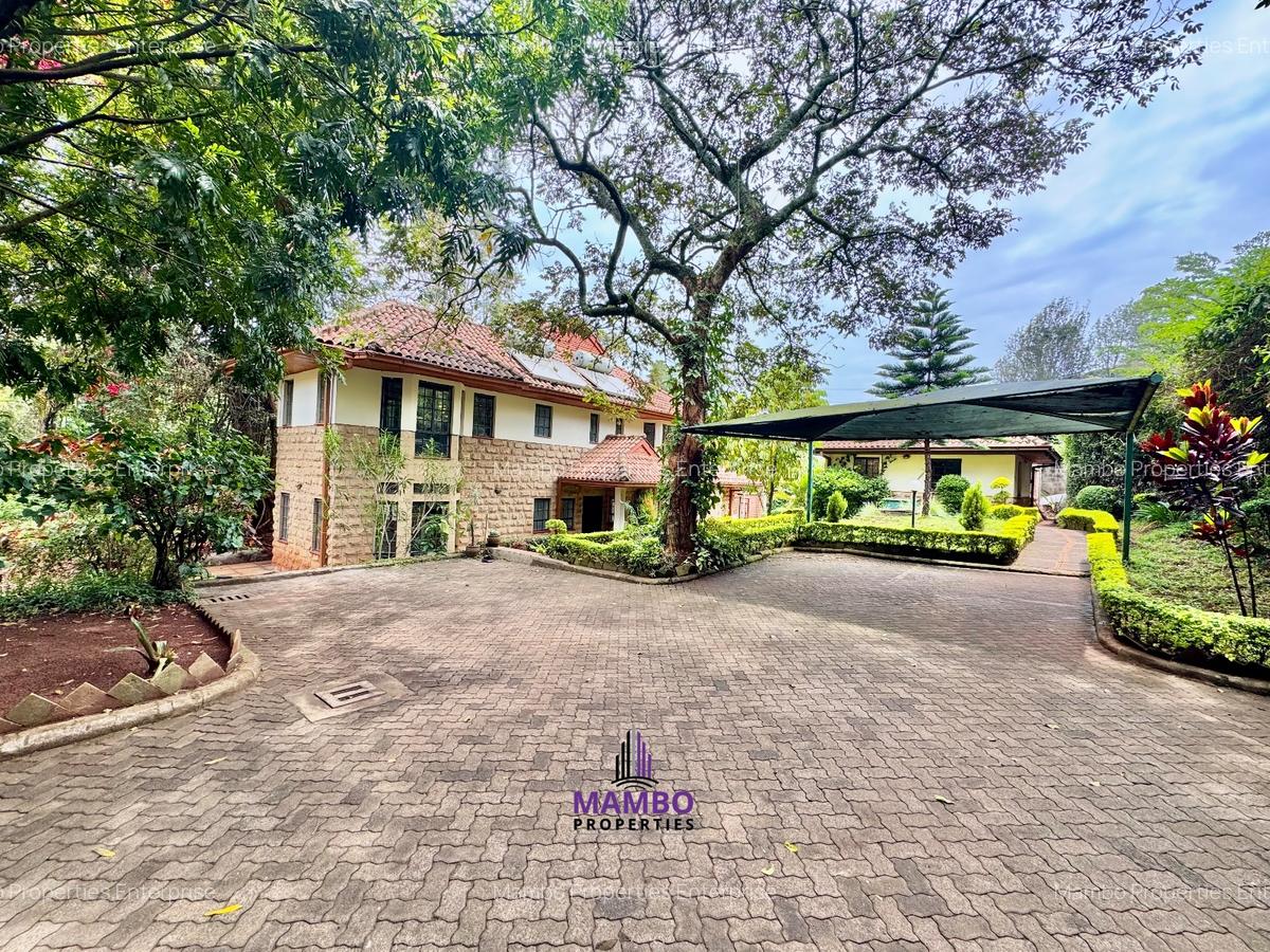 5 Bed Townhouse with En Suite at Rosslyn Lone Tree - 1