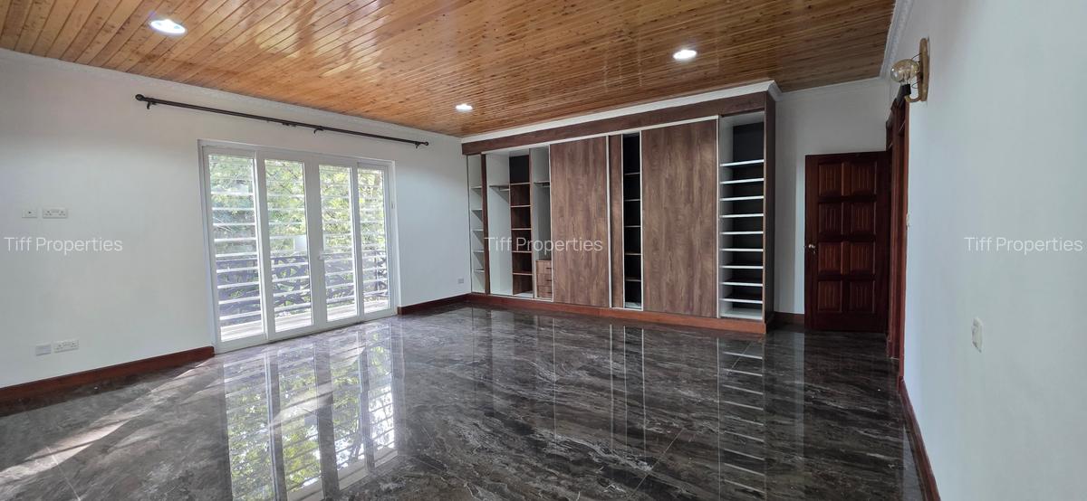 6 Bed Townhouse in Rosslyn - 9