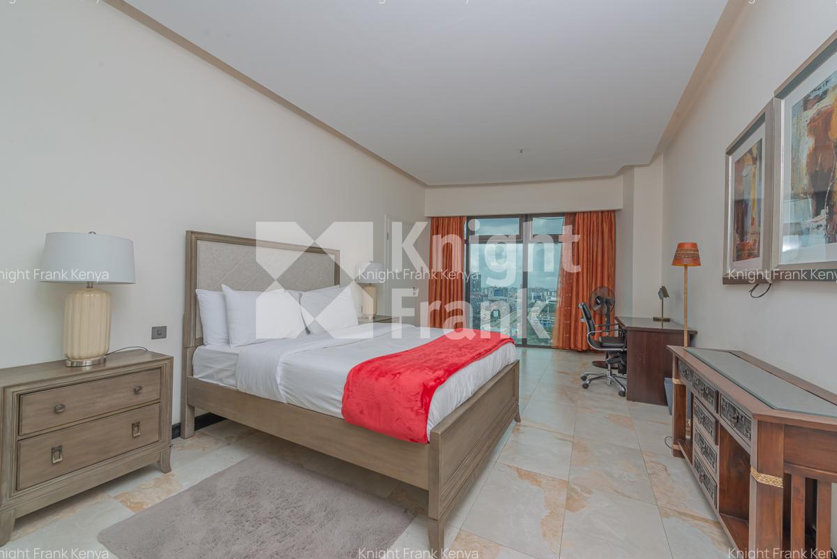 Furnished 2 Bed Apartment with En Suite at Church Road - 5