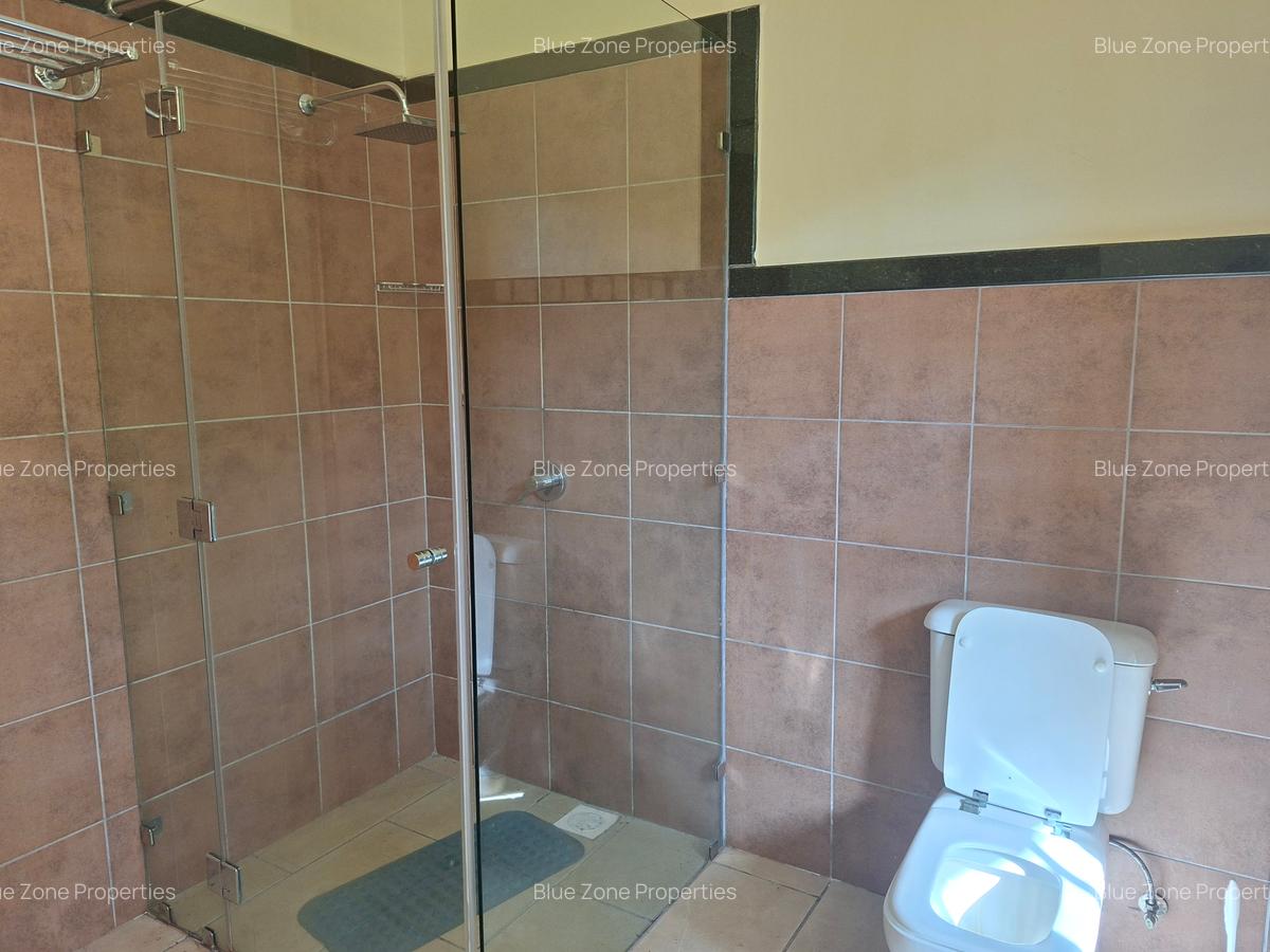 4 Bed House with En Suite at Off Benin Dr - 12